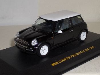 Mini Cooper LHD 2000 - Ixo modelcar 1:43