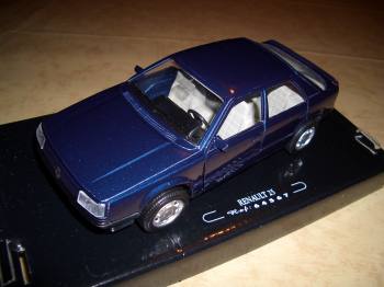 Renault 25 1986 1:24 auto miniature